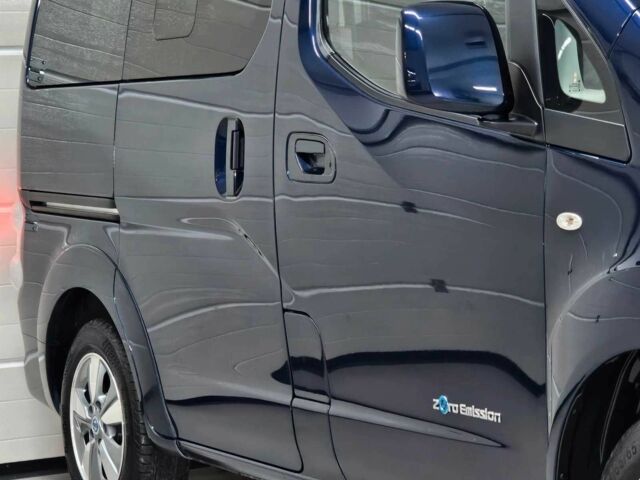 Синий Ниссан NV200, объемом двигателя 0 л и пробегом 78 тыс. км за 15000 $, фото 23 на Automoto.ua