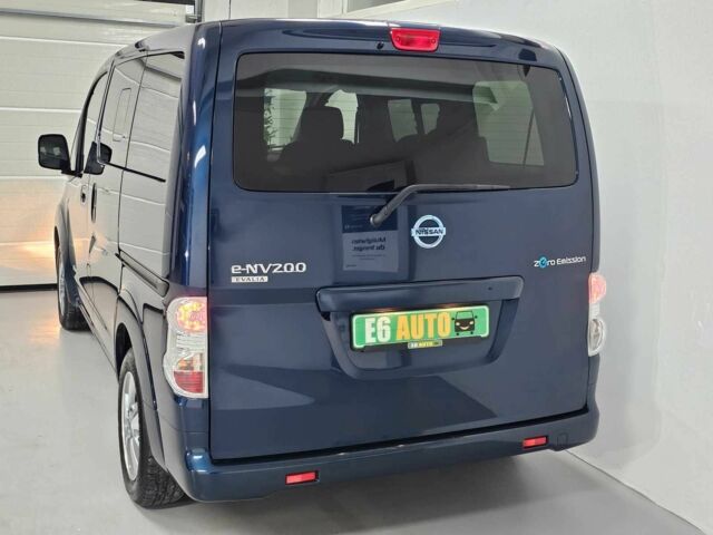 Синий Ниссан NV200, объемом двигателя 0 л и пробегом 78 тыс. км за 15000 $, фото 11 на Automoto.ua