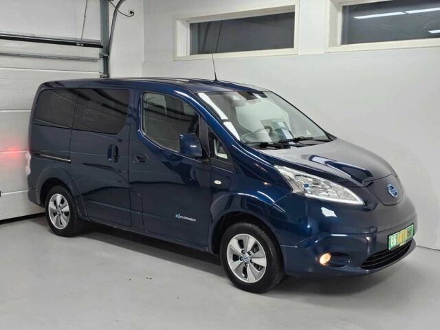 Синий Ниссан NV200, объемом двигателя 0 л и пробегом 78 тыс. км за 15000 $, фото 6 на Automoto.ua