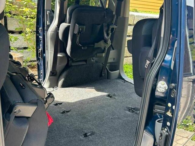 Синій Ніссан NV200, об'ємом двигуна 0 л та пробігом 106 тис. км за 13750 $, фото 9 на Automoto.ua