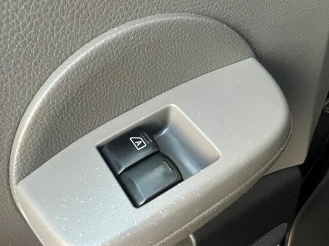 Синий Ниссан NV200, объемом двигателя 1.6 л и пробегом 209 тыс. км за 6599 $, фото 17 на Automoto.ua