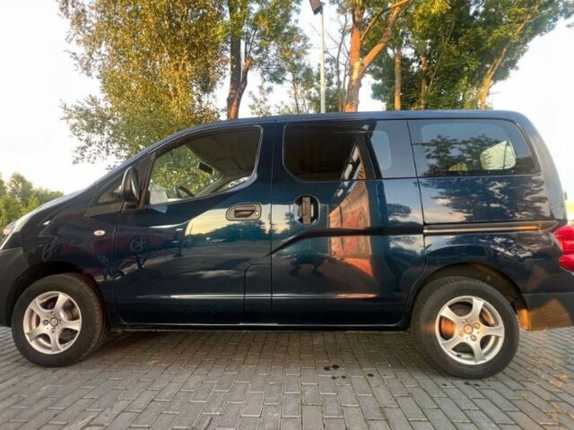 Синий Ниссан NV200, объемом двигателя 1.6 л и пробегом 209 тыс. км за 6599 $, фото 4 на Automoto.ua