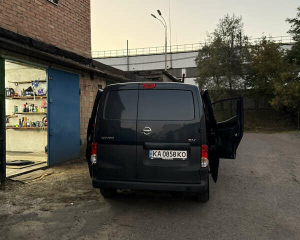 Синій Ніссан NV200, об'ємом двигуна 2 л та пробігом 185 тис. км за 11000 $, фото 1 на Automoto.ua