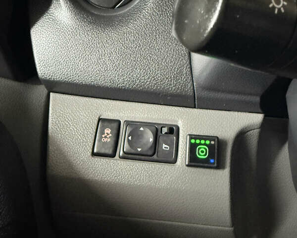 Синій Ніссан NV200, об'ємом двигуна 2 л та пробігом 185 тис. км за 11000 $, фото 7 на Automoto.ua