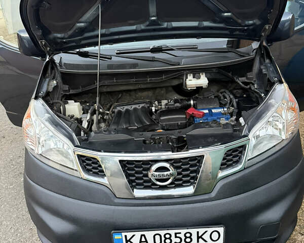 Синій Ніссан NV200, об'ємом двигуна 2 л та пробігом 185 тис. км за 11000 $, фото 9 на Automoto.ua