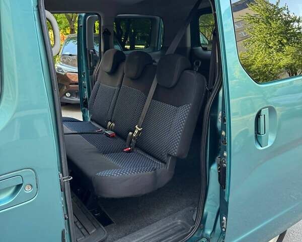 Зеленый Ниссан NV200, объемом двигателя 1.46 л и пробегом 92 тыс. км за 10400 $, фото 10 на Automoto.ua