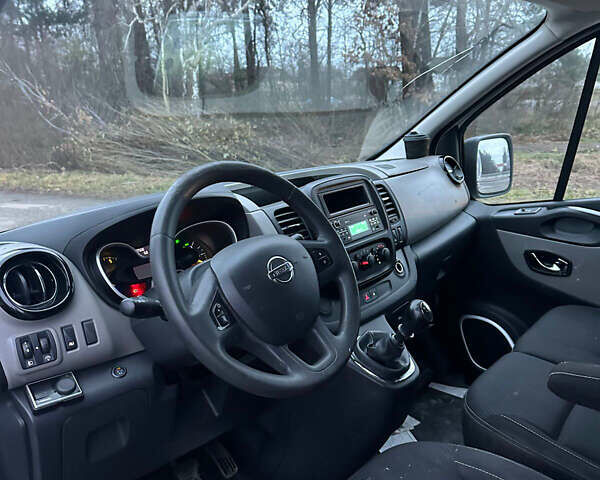 Белый Ниссан NV300, объемом двигателя 1.6 л и пробегом 232 тыс. км за 13300 $, фото 6 на Automoto.ua