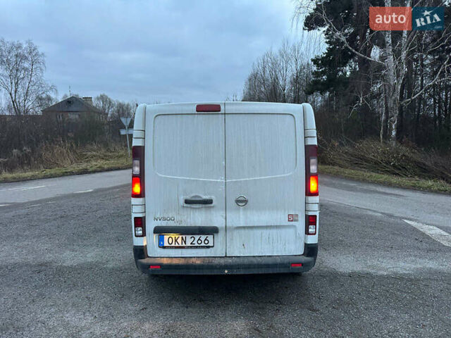 Белый Ниссан NV300, объемом двигателя 1.6 л и пробегом 232 тыс. км за 13300 $, фото 4 на Automoto.ua