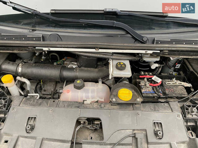 Белый Ниссан NV300, объемом двигателя 2 л и пробегом 151 тыс. км за 31000 $, фото 20 на Automoto.ua