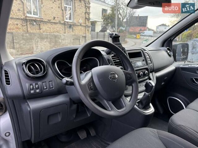 Сірий Ніссан NV300, об'ємом двигуна 2 л та пробігом 203 тис. км за 23900 $, фото 6 на Automoto.ua