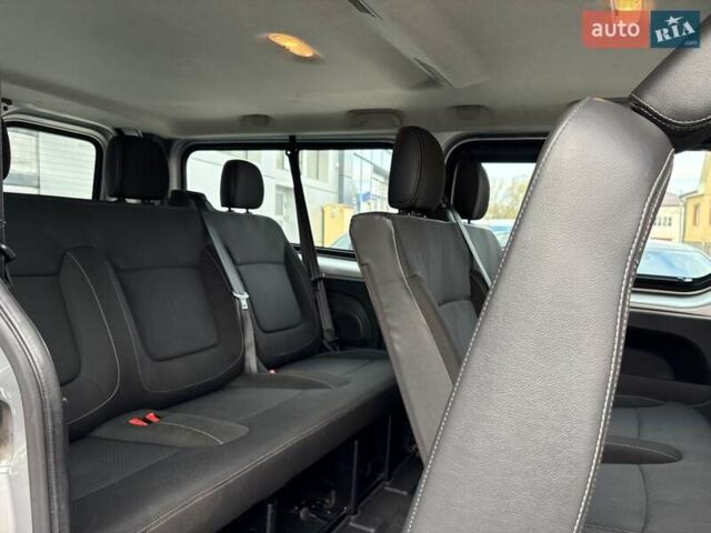 Сірий Ніссан NV300, об'ємом двигуна 2 л та пробігом 203 тис. км за 23900 $, фото 14 на Automoto.ua