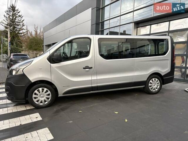 Сірий Ніссан NV300, об'ємом двигуна 2 л та пробігом 207 тис. км за 25500 $, фото 8 на Automoto.ua