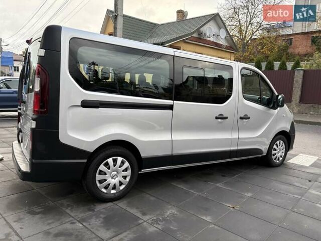 Сірий Ніссан NV300, об'ємом двигуна 2 л та пробігом 207 тис. км за 25500 $, фото 4 на Automoto.ua