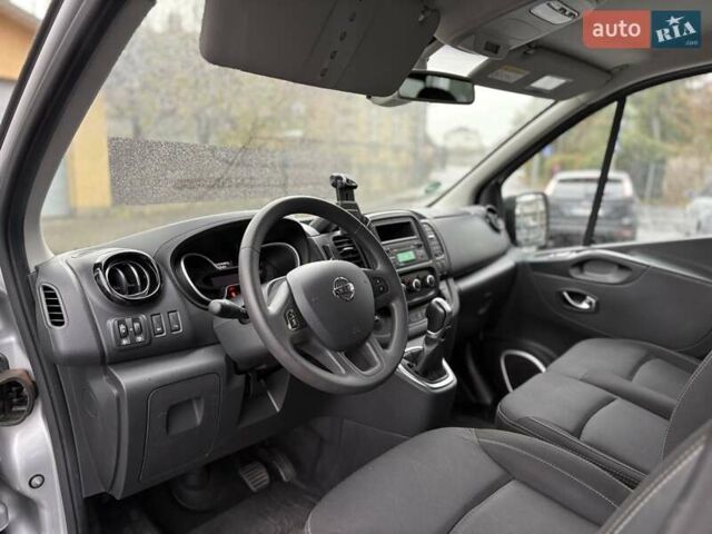 Сірий Ніссан NV300, об'ємом двигуна 2 л та пробігом 207 тис. км за 25500 $, фото 38 на Automoto.ua