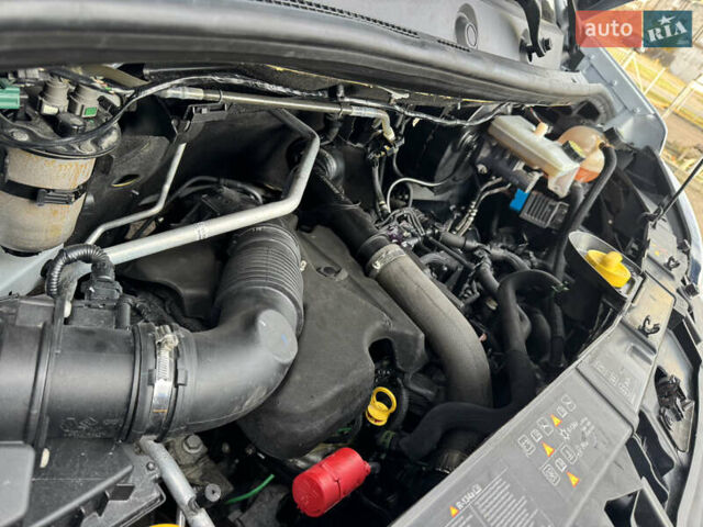 Белый Ниссан NV400, объемом двигателя 2.3 л и пробегом 191 тыс. км за 17500 $, фото 17 на Automoto.ua