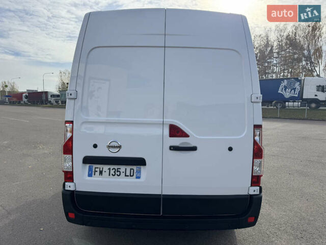 Белый Ниссан NV400, объемом двигателя 2.3 л и пробегом 191 тыс. км за 17500 $, фото 4 на Automoto.ua