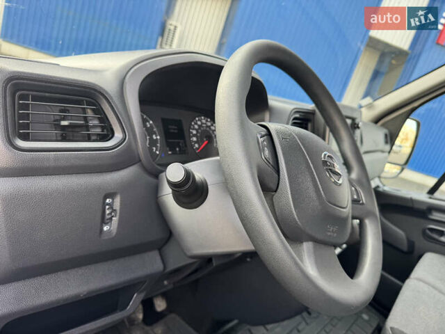 Белый Ниссан NV400, объемом двигателя 2.3 л и пробегом 191 тыс. км за 17500 $, фото 16 на Automoto.ua