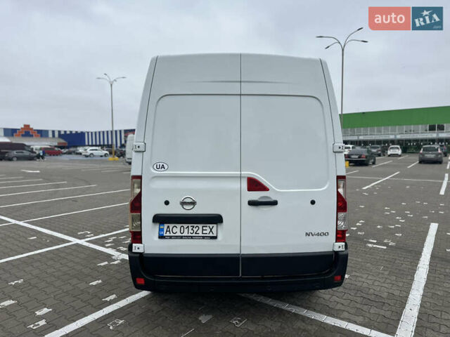 Белый Ниссан NV400, объемом двигателя 2.3 л и пробегом 450 тыс. км за 16700 $, фото 7 на Automoto.ua
