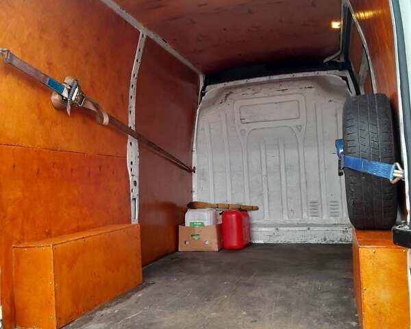 Білий Ніссан NV400, об'ємом двигуна 2.3 л та пробігом 222 тис. км за 11700 $, фото 12 на Automoto.ua