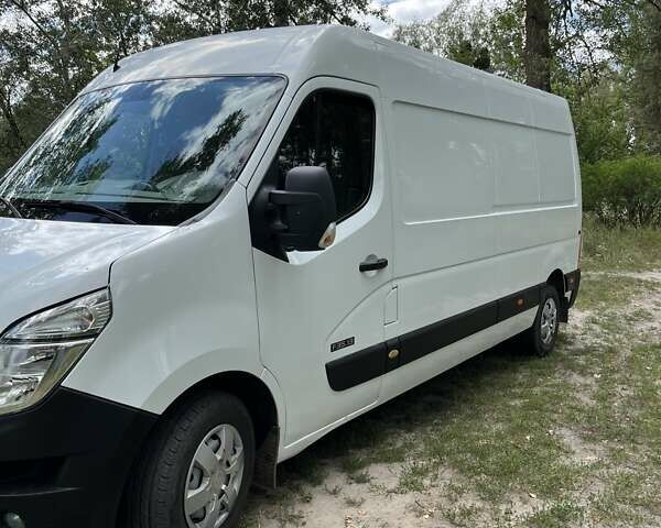 Белый Ниссан NV400, объемом двигателя 2.3 л и пробегом 493 тыс. км за 13500 $, фото 1 на Automoto.ua