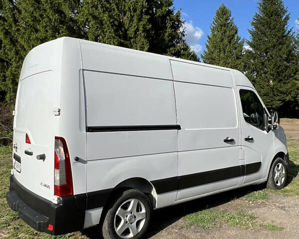 Білий Ніссан NV400, об'ємом двигуна 2.3 л та пробігом 259 тис. км за 15700 $, фото 4 на Automoto.ua