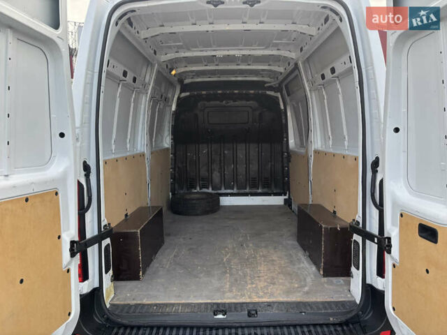 Белый Ниссан NV400, объемом двигателя 2.3 л и пробегом 263 тыс. км за 15700 $, фото 6 на Automoto.ua