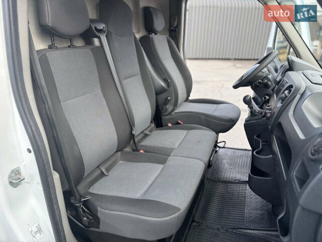 Белый Ниссан NV400, объемом двигателя 2.3 л и пробегом 263 тыс. км за 15700 $, фото 19 на Automoto.ua