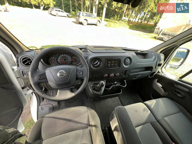 Білий Ніссан NV400, об'ємом двигуна 2.3 л та пробігом 259 тис. км за 15700 $, фото 16 на Automoto.ua