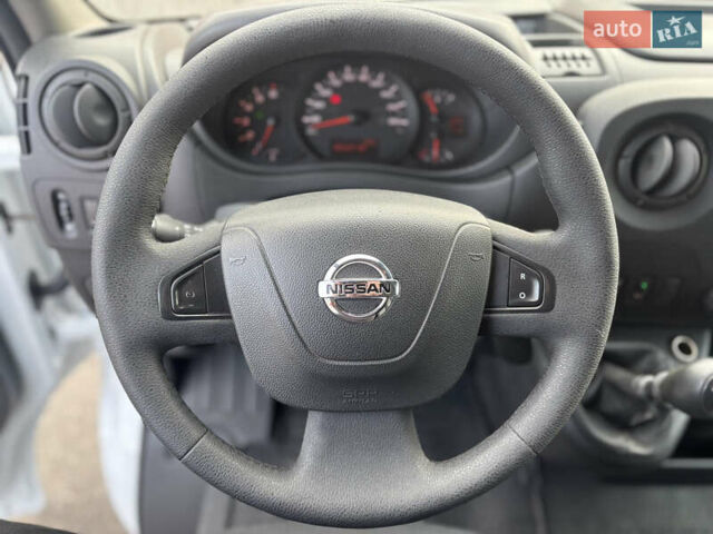 Белый Ниссан NV400, объемом двигателя 2.3 л и пробегом 263 тыс. км за 15700 $, фото 13 на Automoto.ua