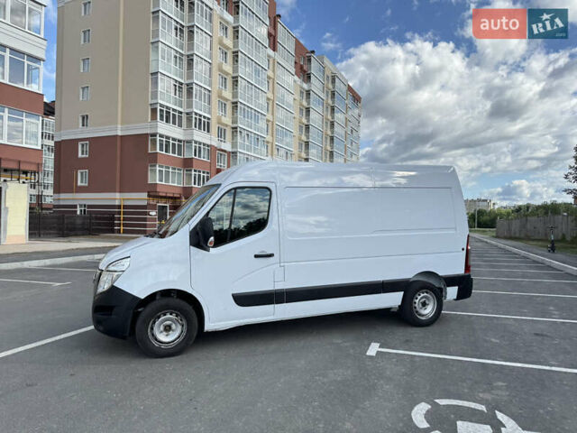 Білий Ніссан NV400, об'ємом двигуна 2.3 л та пробігом 180 тис. км за 18800 $, фото 3 на Automoto.ua