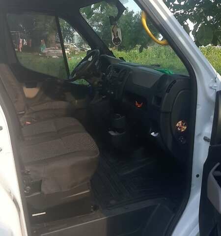 Білий Ніссан NV400, об'ємом двигуна 2.3 л та пробігом 345 тис. км за 14600 $, фото 3 на Automoto.ua