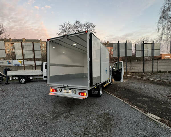 Белый Ниссан NV400, объемом двигателя 2.3 л и пробегом 178 тыс. км за 25900 $, фото 39 на Automoto.ua