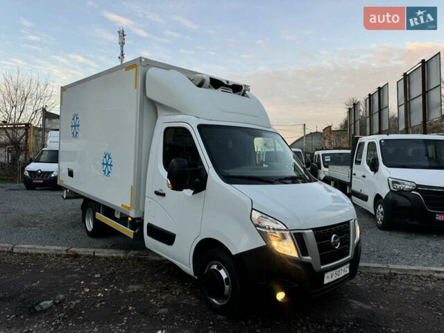 Белый Ниссан NV400, объемом двигателя 2.3 л и пробегом 178 тыс. км за 25900 $, фото 2 на Automoto.ua