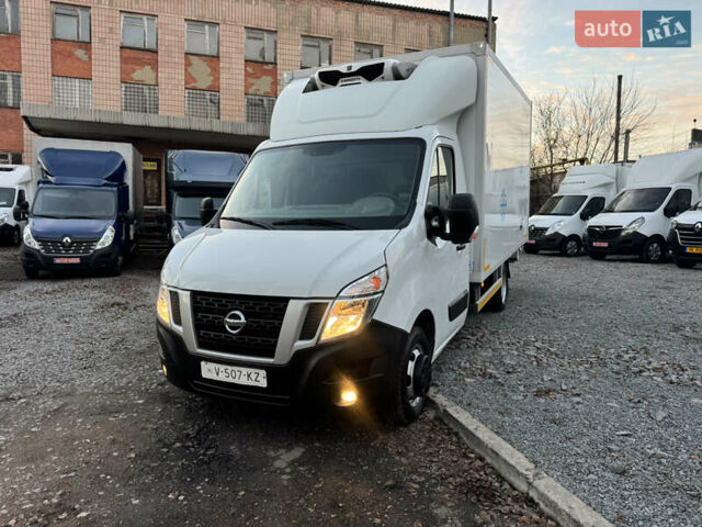 Белый Ниссан NV400, объемом двигателя 2.3 л и пробегом 178 тыс. км за 25900 $, фото 6 на Automoto.ua