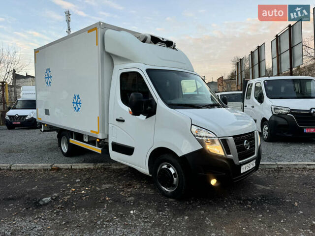 Белый Ниссан NV400, объемом двигателя 2.3 л и пробегом 178 тыс. км за 25900 $, фото 1 на Automoto.ua