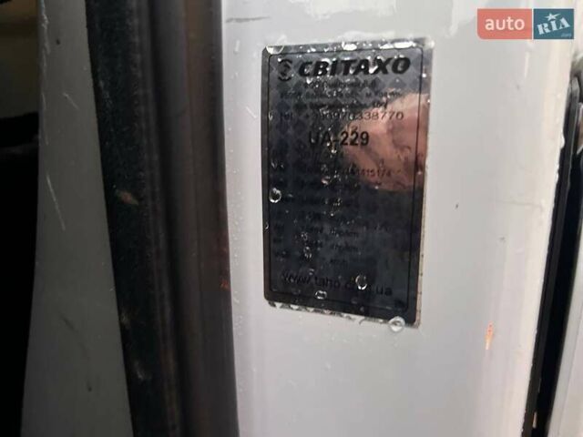 Белый Ниссан NV400, объемом двигателя 2.3 л и пробегом 111 тыс. км за 16999 $, фото 16 на Automoto.ua