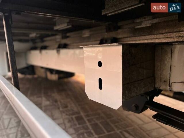 Белый Ниссан NV400, объемом двигателя 2.3 л и пробегом 111 тыс. км за 16999 $, фото 12 на Automoto.ua