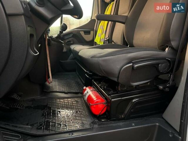 Белый Ниссан NV400, объемом двигателя 2.3 л и пробегом 111 тыс. км за 16999 $, фото 18 на Automoto.ua