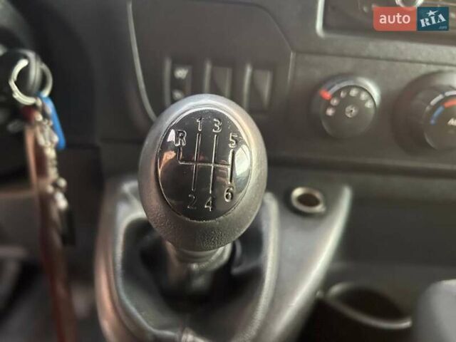 Белый Ниссан NV400, объемом двигателя 2.3 л и пробегом 111 тыс. км за 16999 $, фото 22 на Automoto.ua