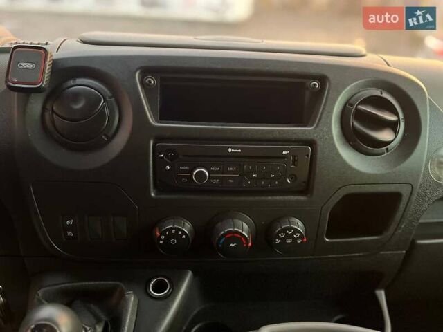 Белый Ниссан NV400, объемом двигателя 2.3 л и пробегом 111 тыс. км за 16999 $, фото 25 на Automoto.ua