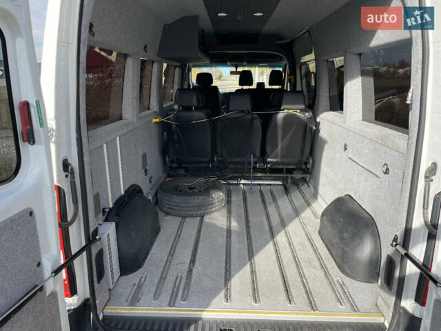 Белый Ниссан NV400, объемом двигателя 2.3 л и пробегом 350 тыс. км за 20000 $, фото 12 на Automoto.ua