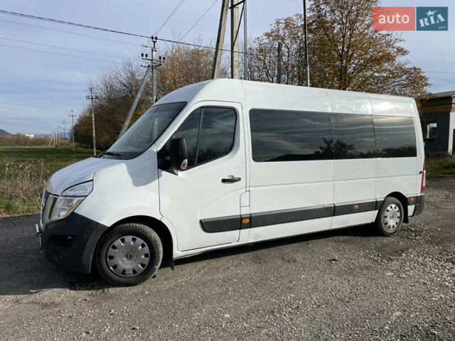 Белый Ниссан NV400, объемом двигателя 2.3 л и пробегом 350 тыс. км за 20000 $, фото 1 на Automoto.ua