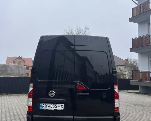 Черный Ниссан NV400, объемом двигателя 2.3 л и пробегом 309 тыс. км за 14900 $, фото 3 на Automoto.ua