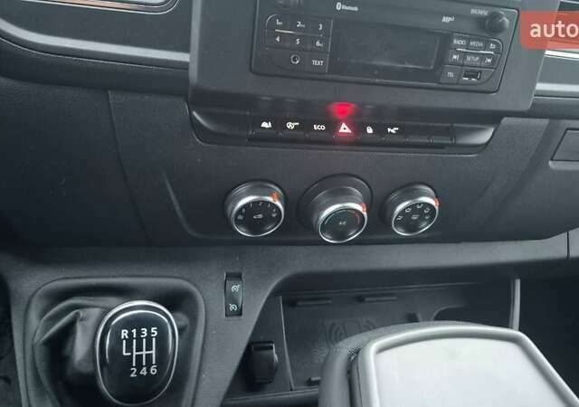 Черный Ниссан NV400, объемом двигателя 2.3 л и пробегом 169 тыс. км за 23500 $, фото 17 на Automoto.ua