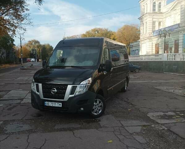 Чорний Ніссан NV400, об'ємом двигуна 2.3 л та пробігом 290 тис. км за 12000 $, фото 4 на Automoto.ua