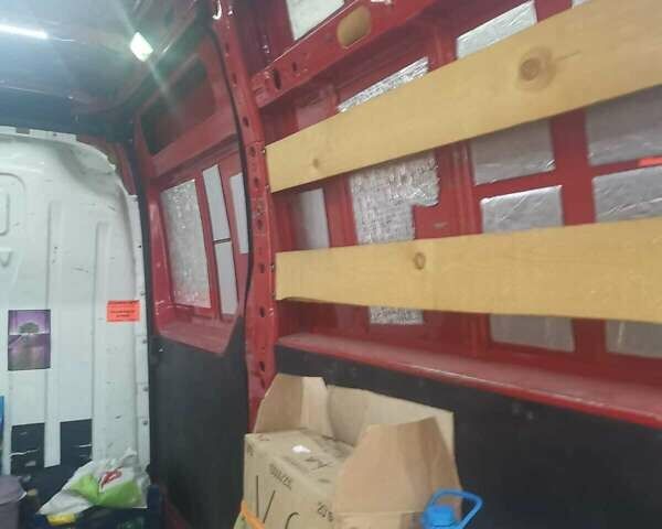 Красный Ниссан NV400, объемом двигателя 2.3 л и пробегом 245 тыс. км за 12000 $, фото 6 на Automoto.ua