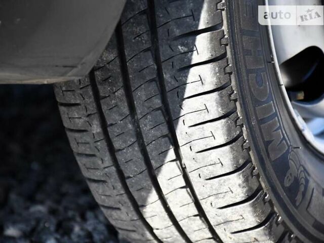 Ніссан NV400, об'ємом двигуна 2.3 л та пробігом 92 тис. км за 21600 $, фото 12 на Automoto.ua