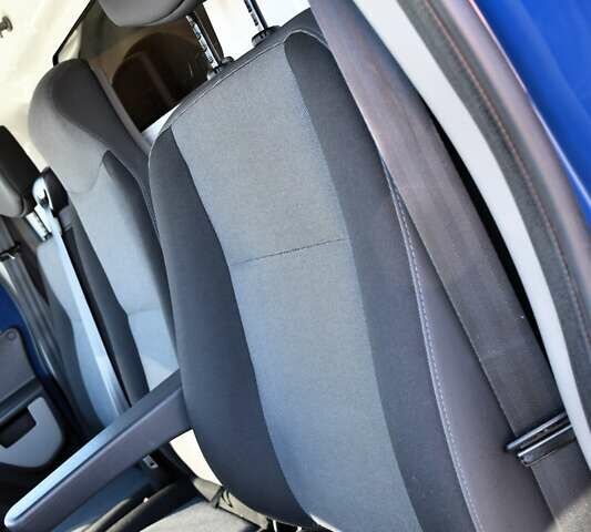Ніссан NV400, об'ємом двигуна 2.3 л та пробігом 92 тис. км за 21600 $, фото 35 на Automoto.ua