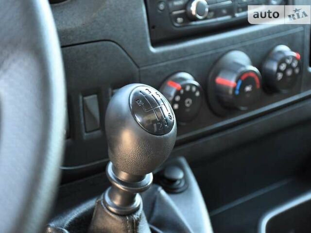 Ніссан NV400, об'ємом двигуна 2.3 л та пробігом 92 тис. км за 21600 $, фото 28 на Automoto.ua
