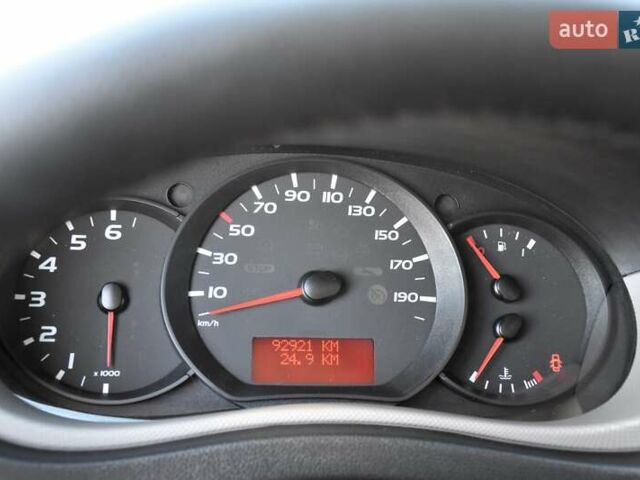 Ніссан NV400, об'ємом двигуна 2.3 л та пробігом 92 тис. км за 21600 $, фото 25 на Automoto.ua